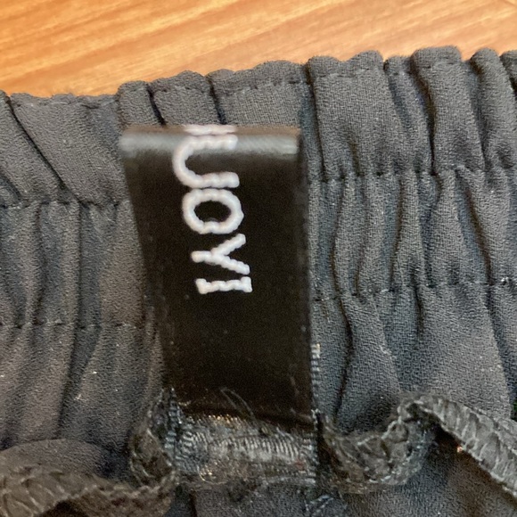 EUC Haoduoyi Lind chiffon skirt with build in pants - Picture 6 of 7